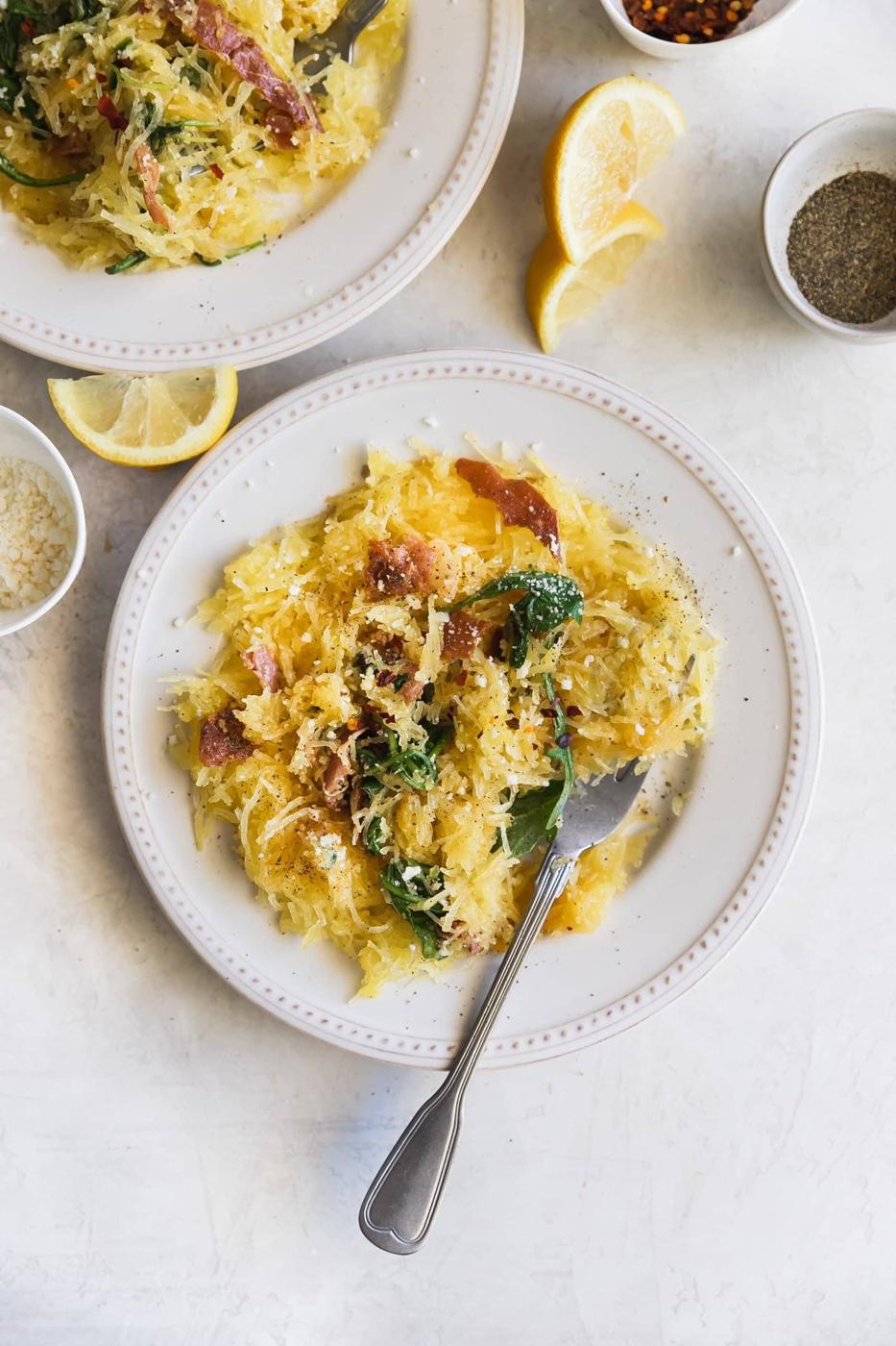 Lemony Cacio e Pepe Spaghetti Squash