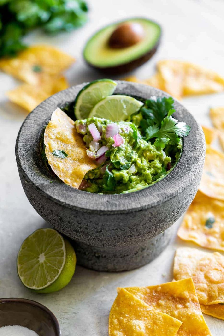 Easy 5-Ingredient Guacamole Recipe