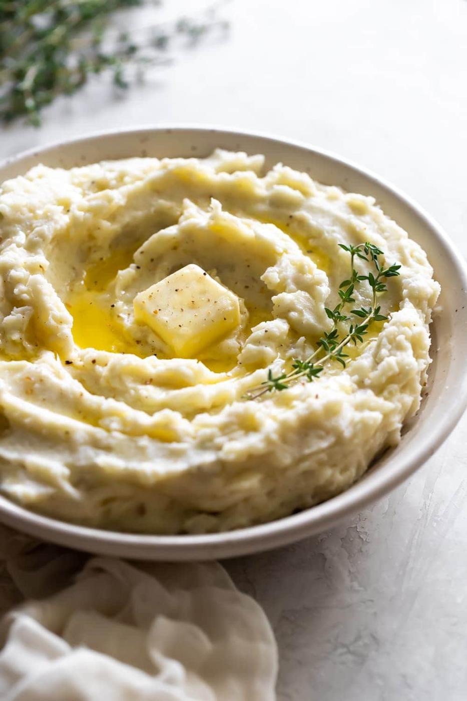 5-Ingredient Creamy Mashed Potatoes with Butter & Herbs