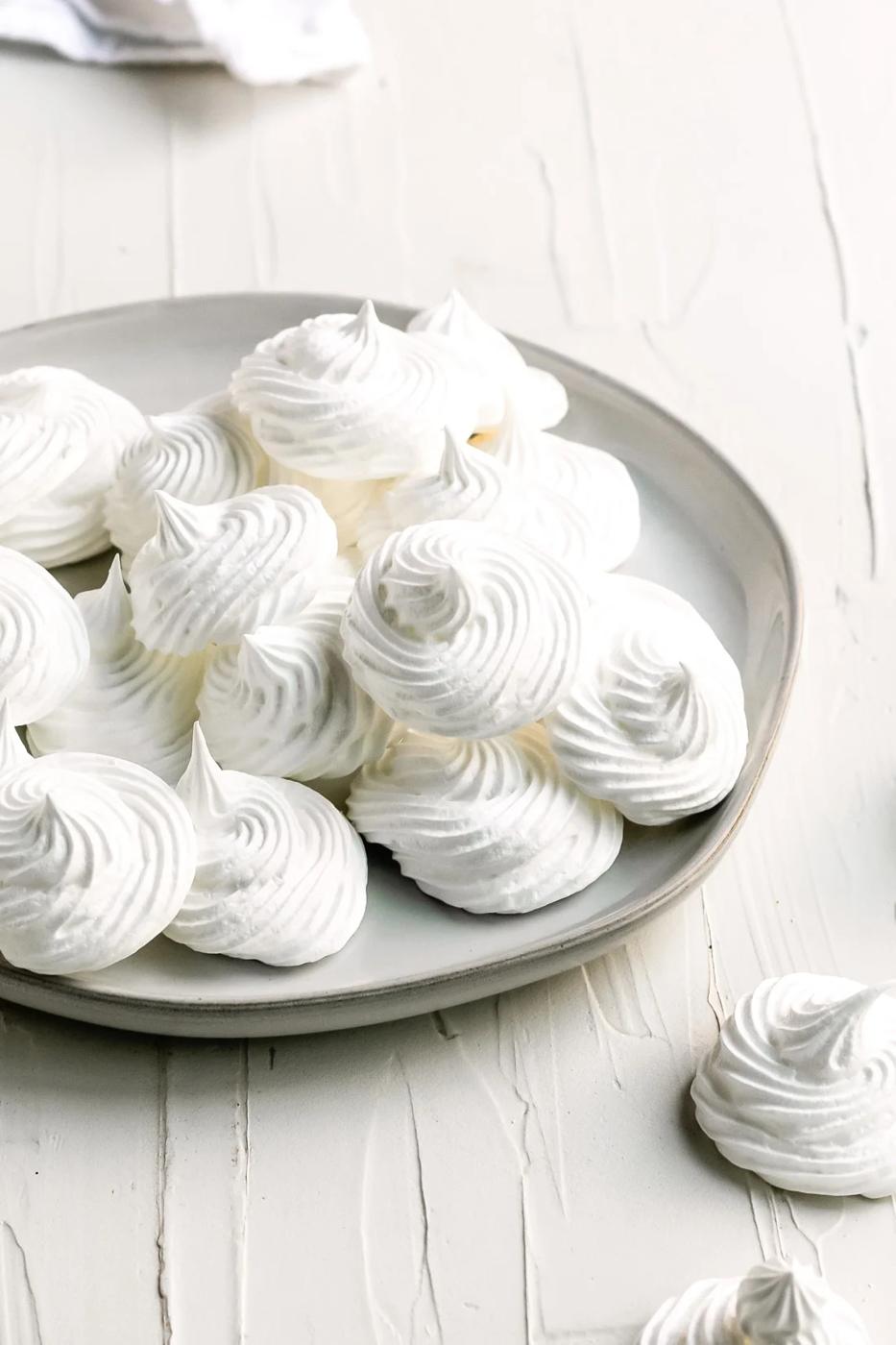 Cuban Merenguitos (Meringue Cookies/Kisses)