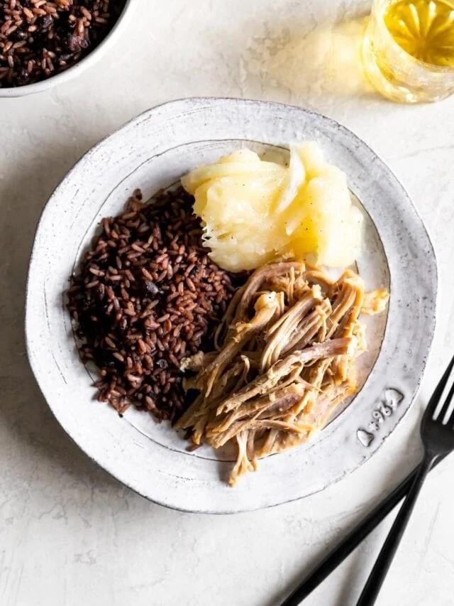Moros y Cristianos/Arroz Congri (Cuban Black Beans & Rice)