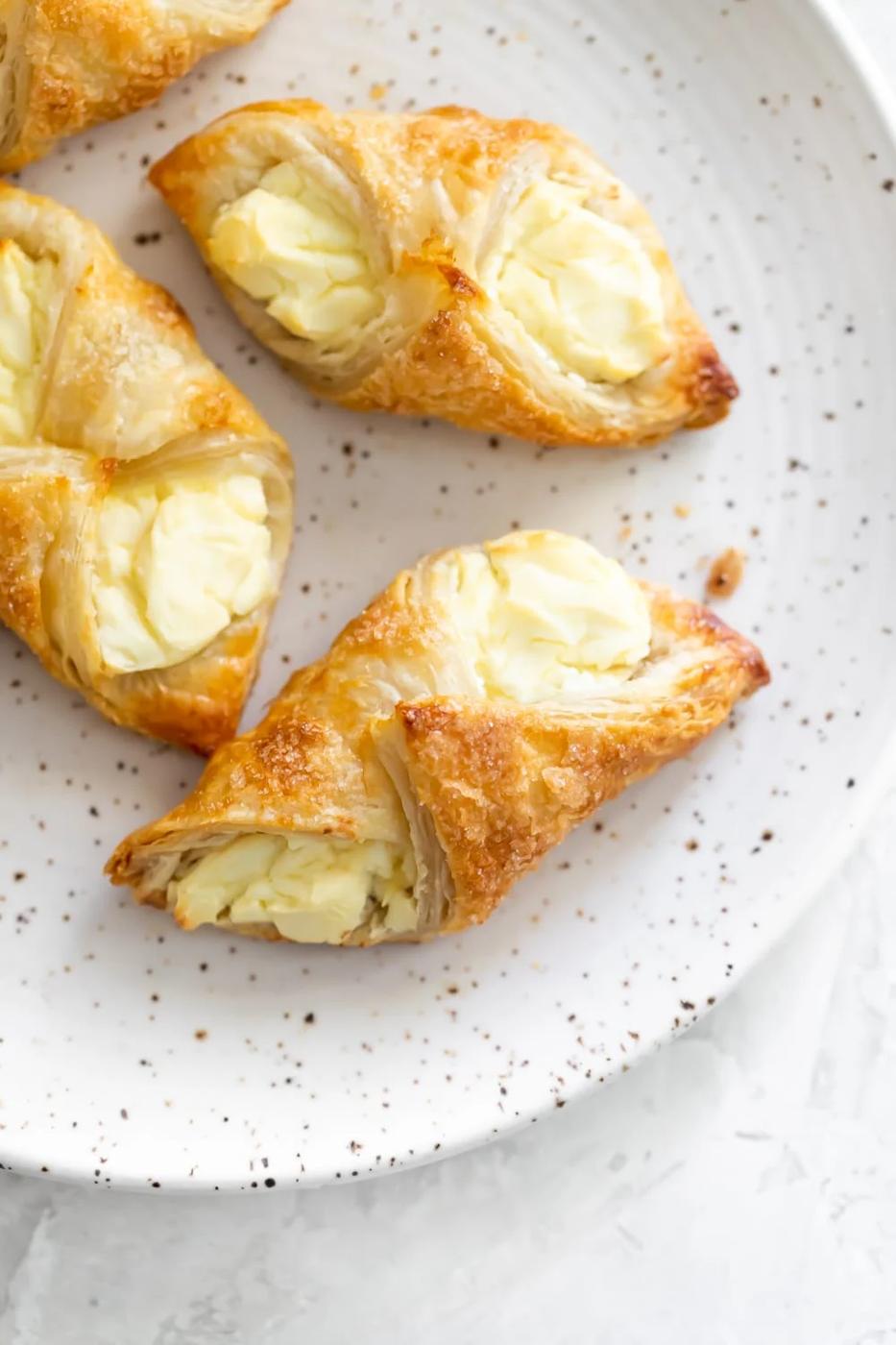 Cuban Pastelitos de Queso (Cream Cheese Pastries)
