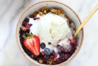 Sweet & Tangy Triple Berry Crisp