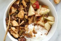 Crisp Apple Cinnamon Granola