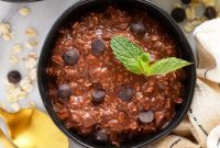 Cool Mint Chocolate Overnight Oats