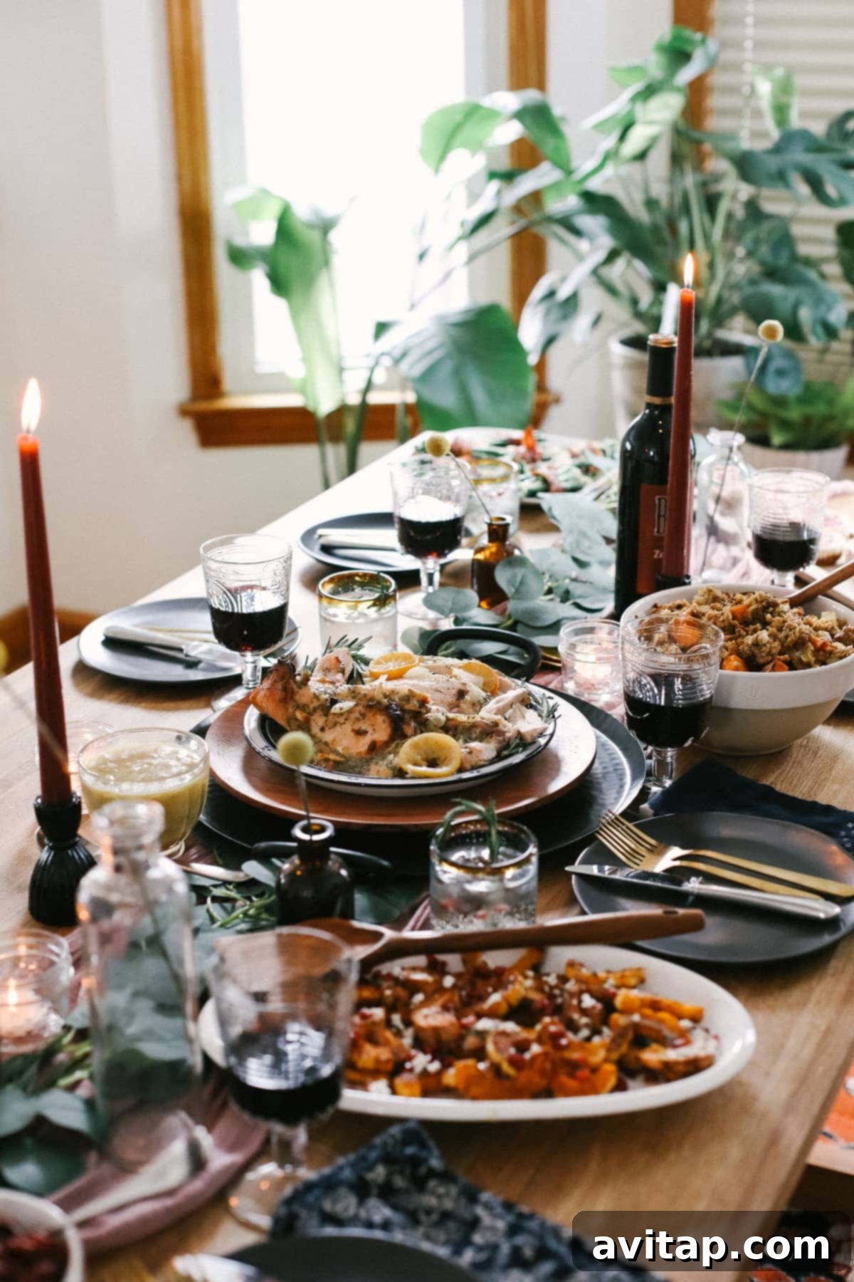 Thanksgiving table