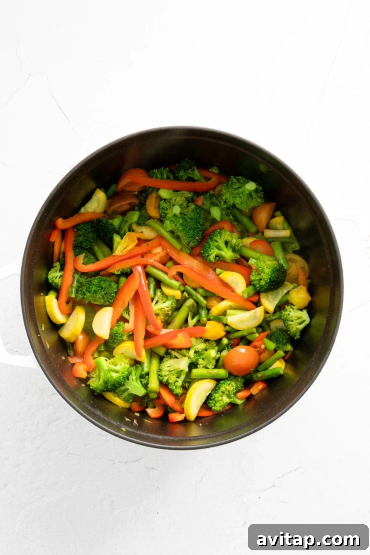 sauteed vegetable in a stock pot for pasta primavera