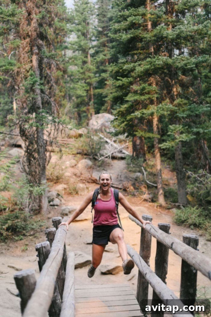 Stunning Colchuck Lake near Leavenworth, WA, offering an amazing 8-mile hike with breathtaking views.