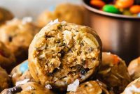Cookie Monster Energy Bites