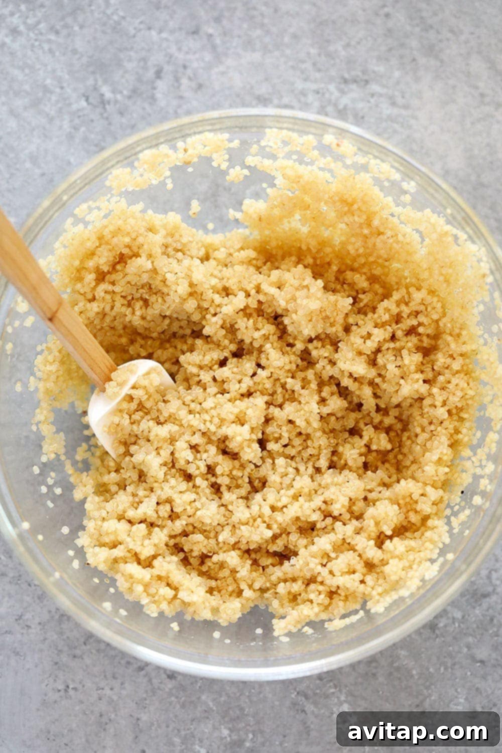 A bowl of perfectly cooked, fluffy microwave quinoa, ready to be served or incorporated into a delicious recipe.