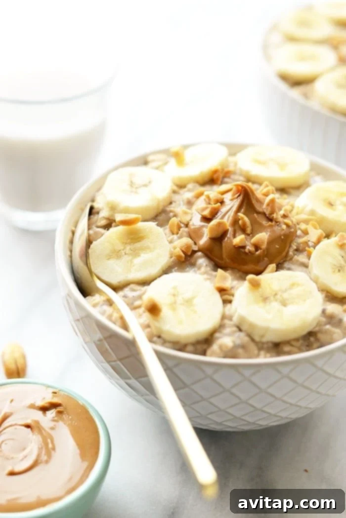 Nutritious Peanut Butter Banana Overnight Oats, an easy and quick high-protein breakfast.