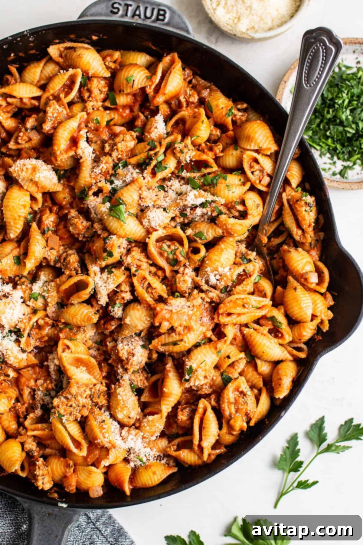 Delicious Ground Turkey Pasta with Macaroni Shells A vibrant skillet of ground turkey pasta, ready to be served.