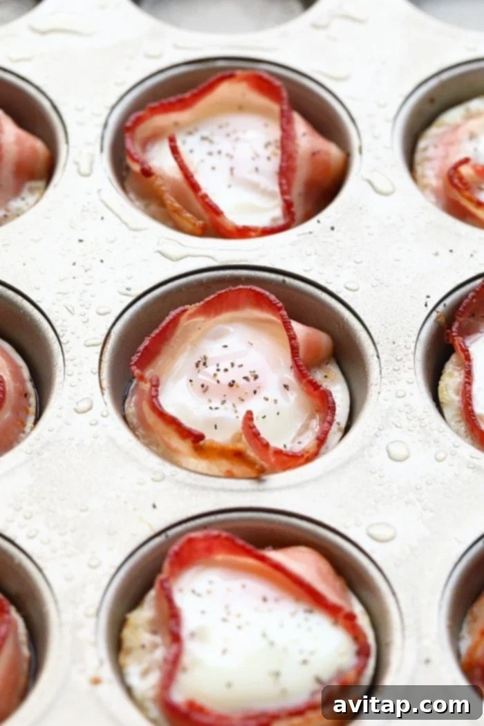 Baked eggs with bacon