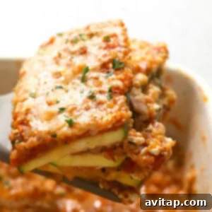 Delicious Zucchini Lasagna with Quinoa, a healthy and vegetarian meal