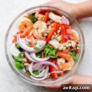 Healthy shrimp salad with fresh vegetables.