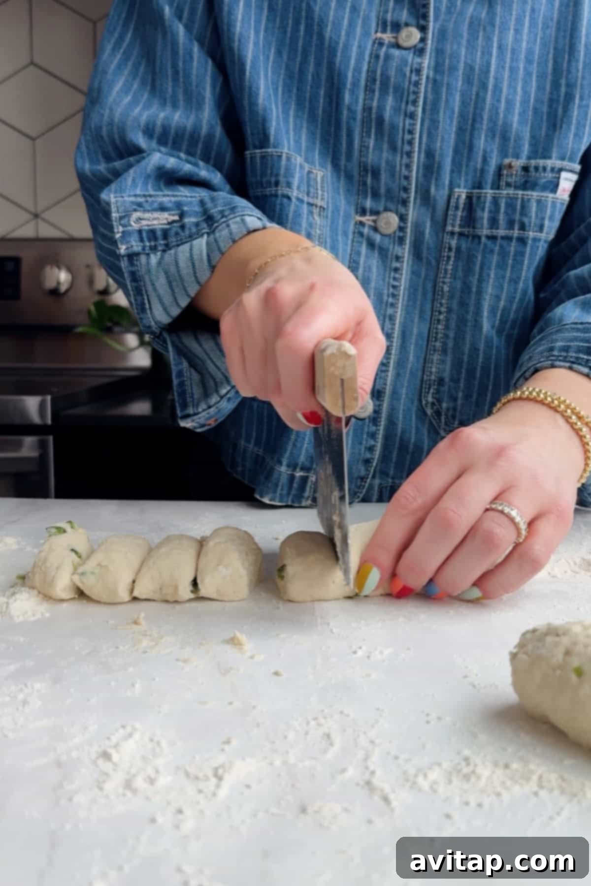 Cutting dough into pieces