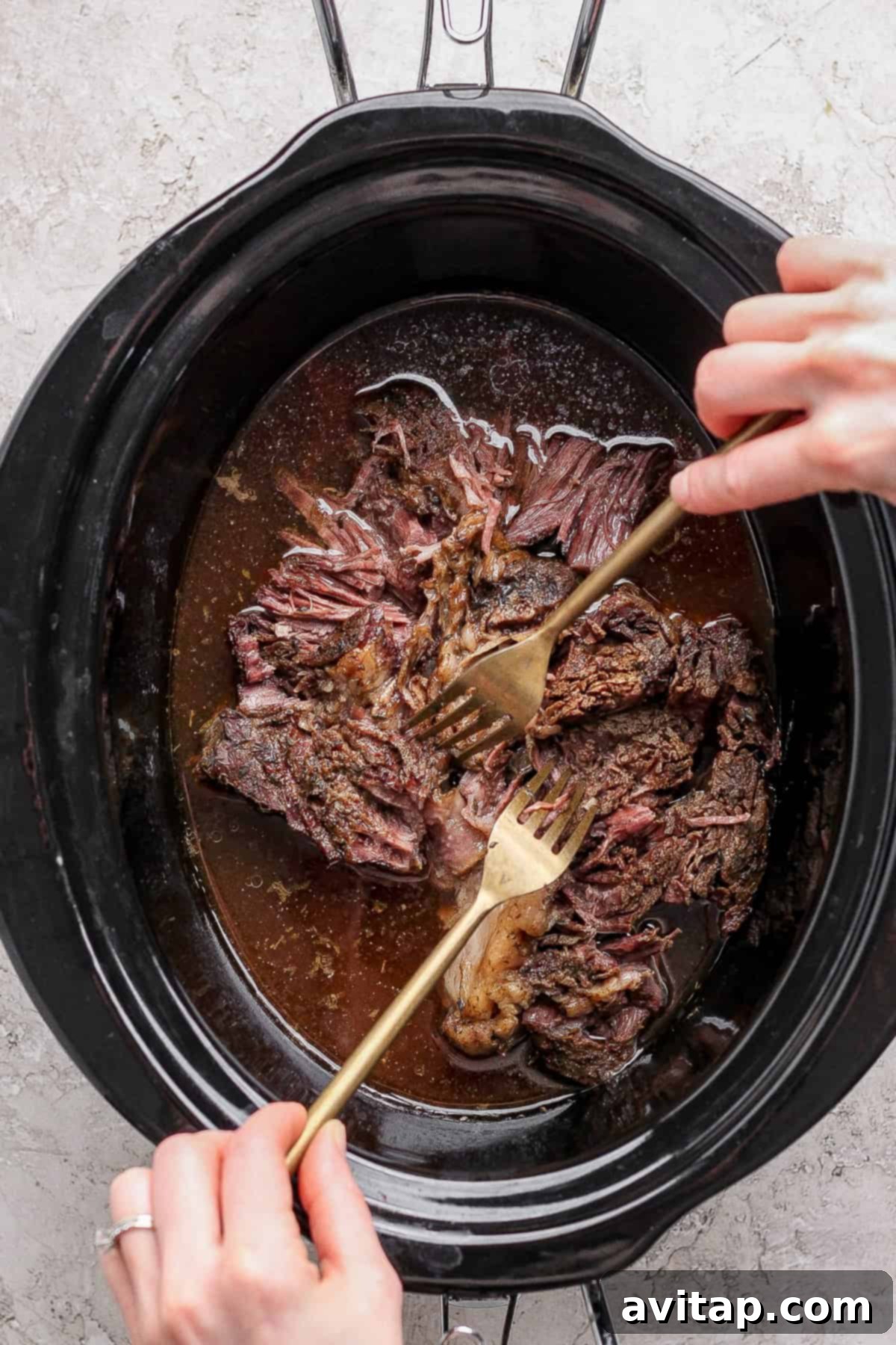 Shredding beef in slow cooker